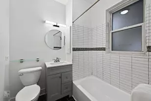 731 W Bittersweet Pl, Chicago, IL 60613 - Photo 9