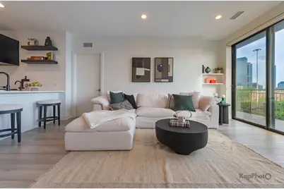 859 W Erie Street #506, Chicago, IL 60642 - Photo 3