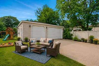 1402 S Robert Drive, Mount Prospect, IL 60056 - Photo 25