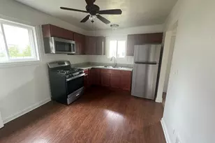 416 Wellington Ln, Bolingbrook, IL 60440 - Photo 3