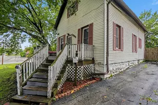 1303 Cora St, Joliet, IL 60435 - Photo 3