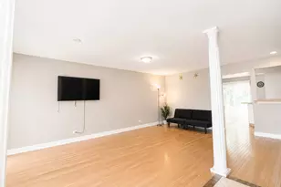 1348 Inverness Dr, Elgin, IL 60120 - Photo 3