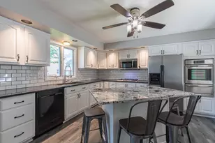 505 2nd St, Mendota, IL 61342 - Photo 7