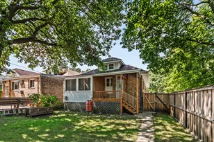 7457 N Maplewood Ave, Chicago, IL 60645 - Photo 15