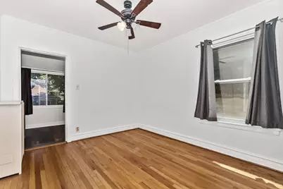 7457 N Maplewood Avenue, Chicago, IL 60645 - Photo 7