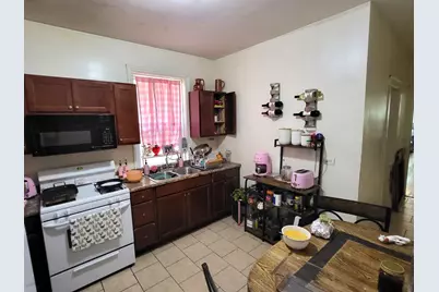4140 W Barry Avenue, Chicago, IL 60641 - Photo 9
