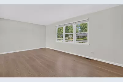 1829 W Catalpa Lane, Mount Prospect, IL 60056 - Photo 5
