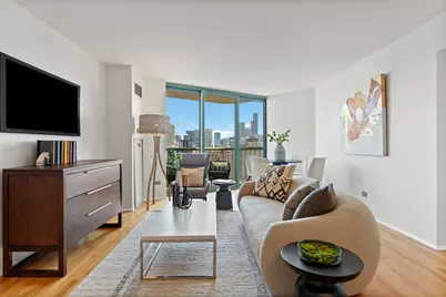 111 W Maple Street #3004, Chicago, IL 60610 - Photo 5
