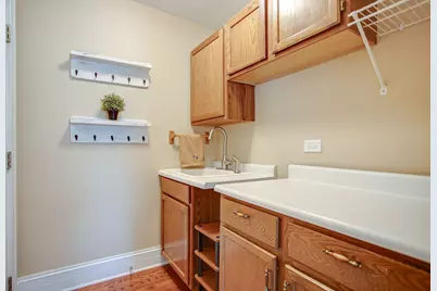 1208 Halifax Drive, Mundelein, IL 60060 - Photo 19