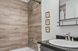 2851 N Southport Ave, Chicago, IL 60657 - Photo 17