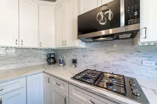 135 Enclave Cir, Bolingbrook, IL 60440 - Photo 7