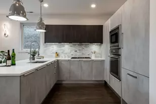 2210 W Chicago Ave, Chicago, IL 60622 - Photo 9