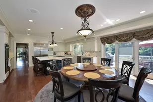 1673 Balmoral Ln, Inverness, IL 60067 - Photo 9