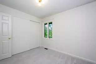35861 N Fuller Rd, Gurnee, IL 60031 - Photo 25