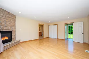 35861 N Fuller Rd, Gurnee, IL 60031 - Photo 17