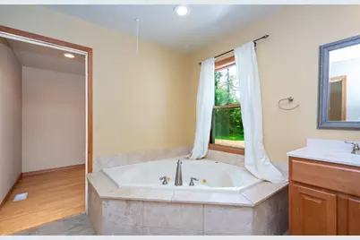 35861 N Fuller Road, Gurnee, IL 60031 - Photo 19