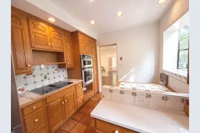 2929 Indianwood Road, Wilmette, IL 60091 - Photo 17
