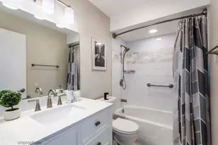 2812 E Bel Aire Dr, Arlington Heights, IL 60004 - Photo 15