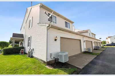 138 Azalea Circle #138, Romeoville, IL 60446 - Photo 3
