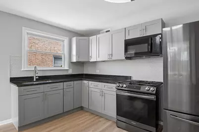 6654 N Seeley Avenue #2N, Chicago, IL 60645 - Photo 5