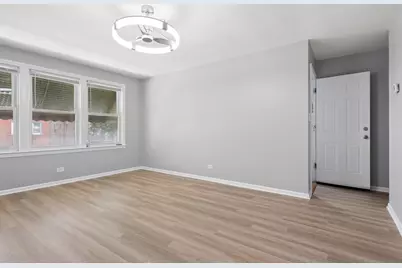 6654 N Seeley Avenue #2N, Chicago, IL 60645 - Photo 3
