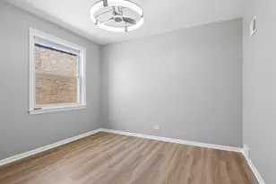 6654 N Seeley Ave, Chicago, IL 60645 - Photo 9