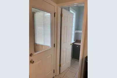 5654 W Byron Street, Chicago, IL 60634 - Photo 15