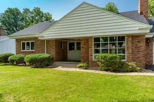5803 Clarendon Dr, Rockford, IL 61114 - Photo 3