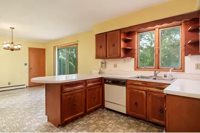 5803 Clarendon Drive, Rockford, IL 61114 - Photo 17
