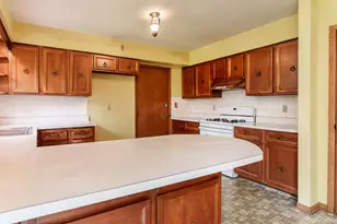 5803 Clarendon Dr, Rockford, IL 61114 - Photo 15