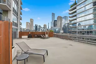 200 W Grand Ave, Chicago, IL 60654 - Photo 43