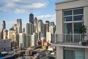 200 W Grand Ave, Chicago, IL 60654 - Photo 19