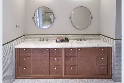 200 W Grand Avenue #2700, Chicago, IL 60654 - Photo 29