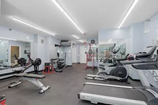200 W Grand Ave, Chicago, IL 60654 - Photo 41
