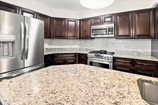 66 Copperwood Dr, Buffalo Grove, IL 60089 - Photo 11