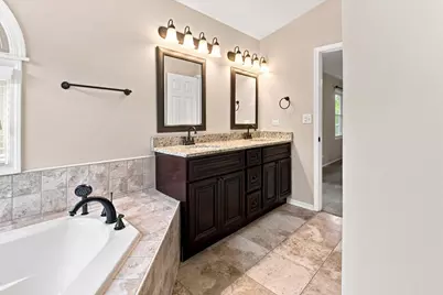 66 Copperwood Drive, Buffalo Grove, IL 60089 - Photo 19
