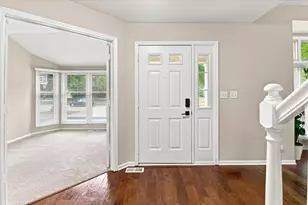 66 Copperwood Dr, Buffalo Grove, IL 60089 - Photo 5