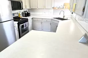 1227 Hathaway Cir, Elgin, IL 60120 - Photo 9