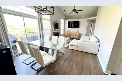 1227 Hathaway Circle, Elgin, IL 60120 - Photo 5