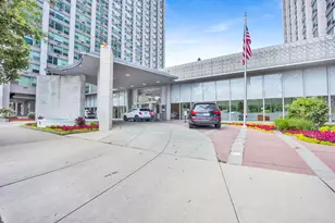 3600 N Lake Shore Dr, Chicago, IL 60613 - Photo 15