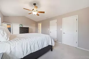 2440 Anna Wy, Elgin, IL 60124 - Photo 21