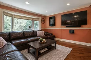 36696 N Grandwood Dr, Gurnee, IL 60031 - Photo 7