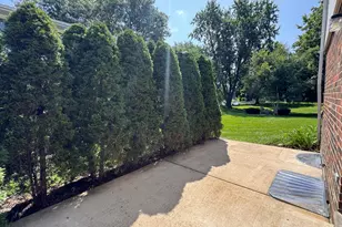 1656 Castbourne Ct, Wheaton, IL 60189 - Photo 15