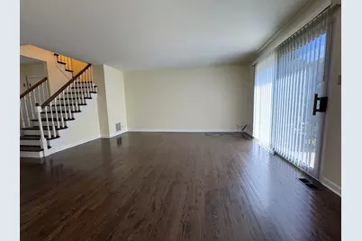 1656 Castbourne Court, Wheaton, IL 60189 - Photo 3