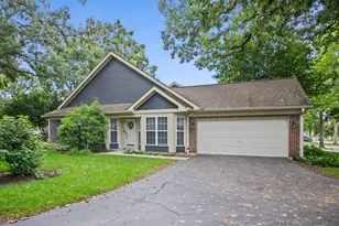 689 Bent Ridge Ln, Elgin, IL 60120 - Photo 1