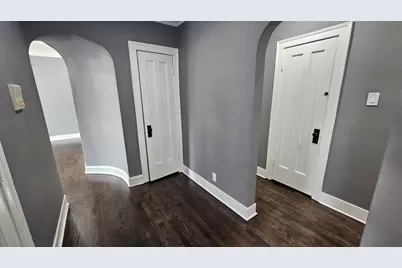 6553 N Francisco Avenue #1, Chicago, IL 60645 - Photo 3