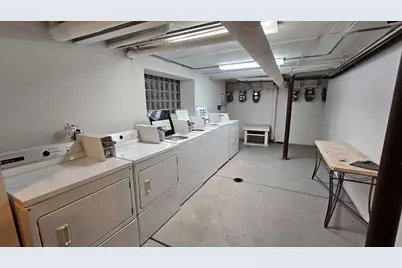 6553 N Francisco Avenue #1, Chicago, IL 60645 - Photo 17