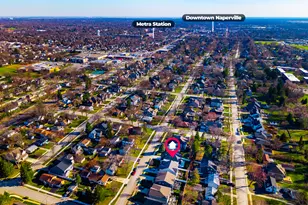 1321 N Webster St, Naperville, IL 60563 - Photo 3