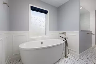 1321 N Webster St, Naperville, IL 60563 - Photo 35