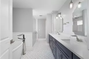 1321 N Webster St, Naperville, IL 60563 - Photo 33